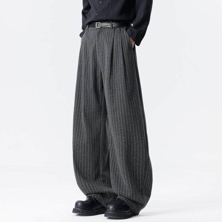 Women Wide High-Waist Pleated Trousers made of Wool Blend with Elastic Waistband and Wide Leg Mune Fashion