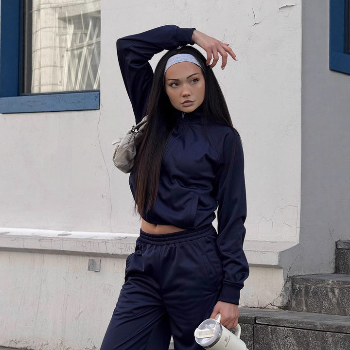 Women's Cropped Training Jacket and High-Waisted Jogging Pants Set made of Functional Polyester Mune Fashion