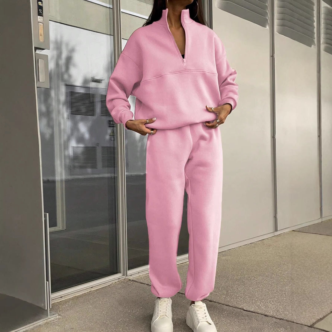 Women Oversize Sweat Set with half zipper, stand-up collar and casual joggers Mune Fashion