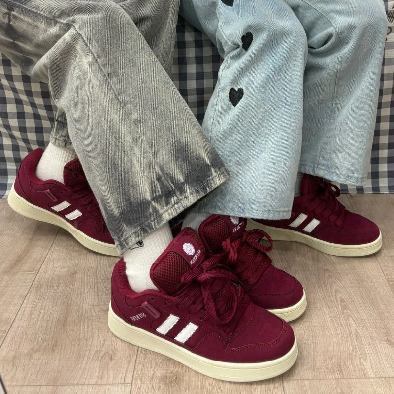 Women's sneakers in urban retro style with cushioned insole and slip-resistant outsole Mune Fashion