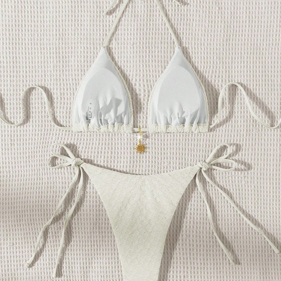 Women's Triangle Bikini with Delicate Ruffle Details Mune Fashion