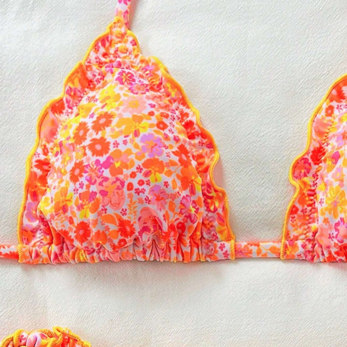 Women's bikini set with romantic ruffle details and high waistband Mune Fashion
