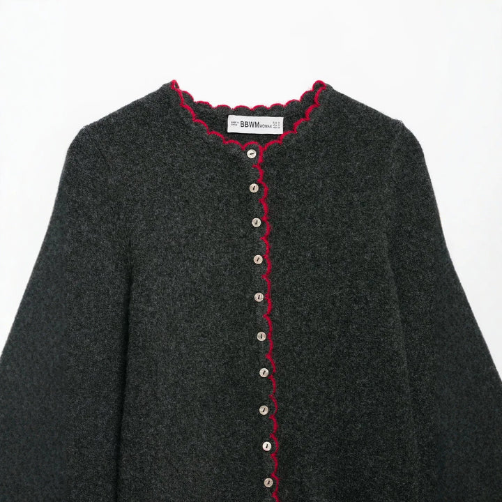 Ladies fine knit cardigan with shell edge and mother-of-pearl buttons Mune Fashion
