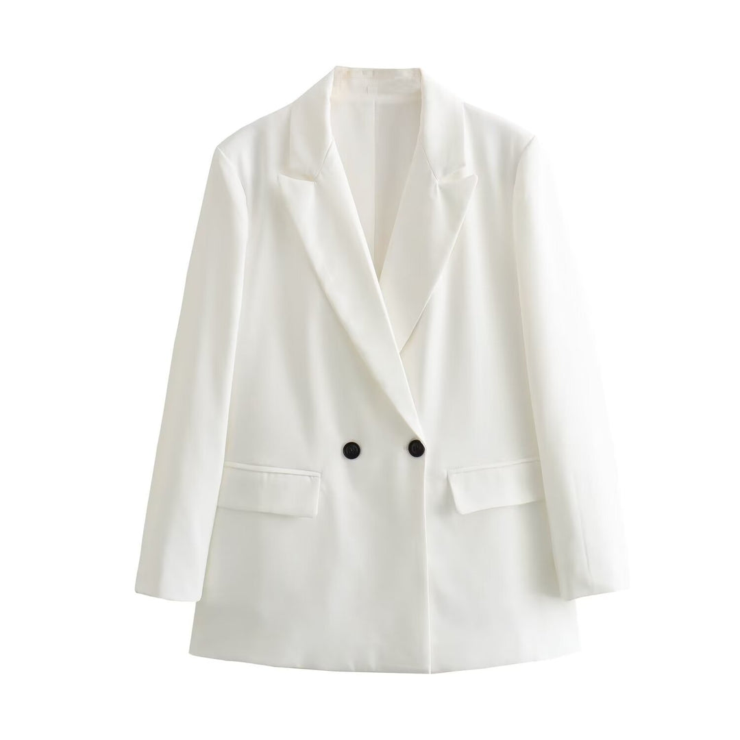 Women's tailored double-breasted blazer with narrow lapels, patch pockets, and clear silhouette Mune Fashion