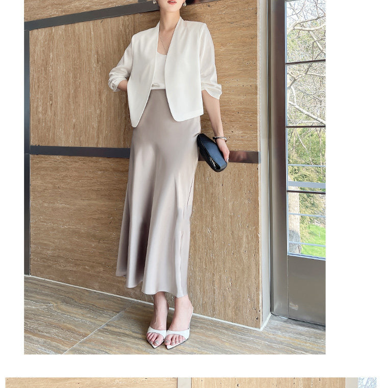 Women Elegant and flowy Midi Skirt Drune