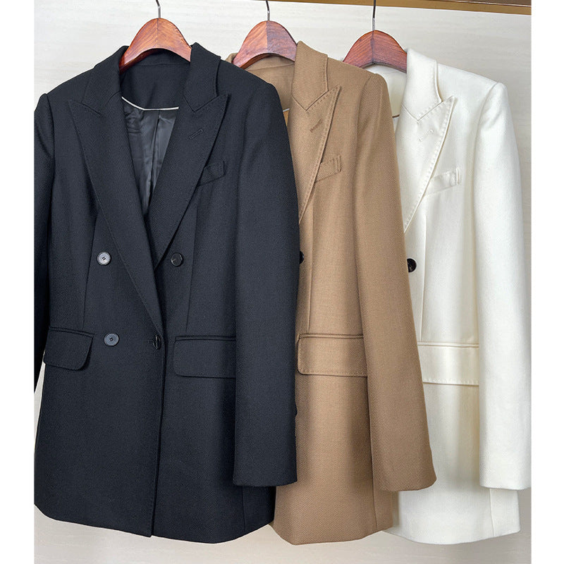 Women Tailored Longline Blazer with Double-Breasted Button Placket and Flap Pockets Mune Fashion