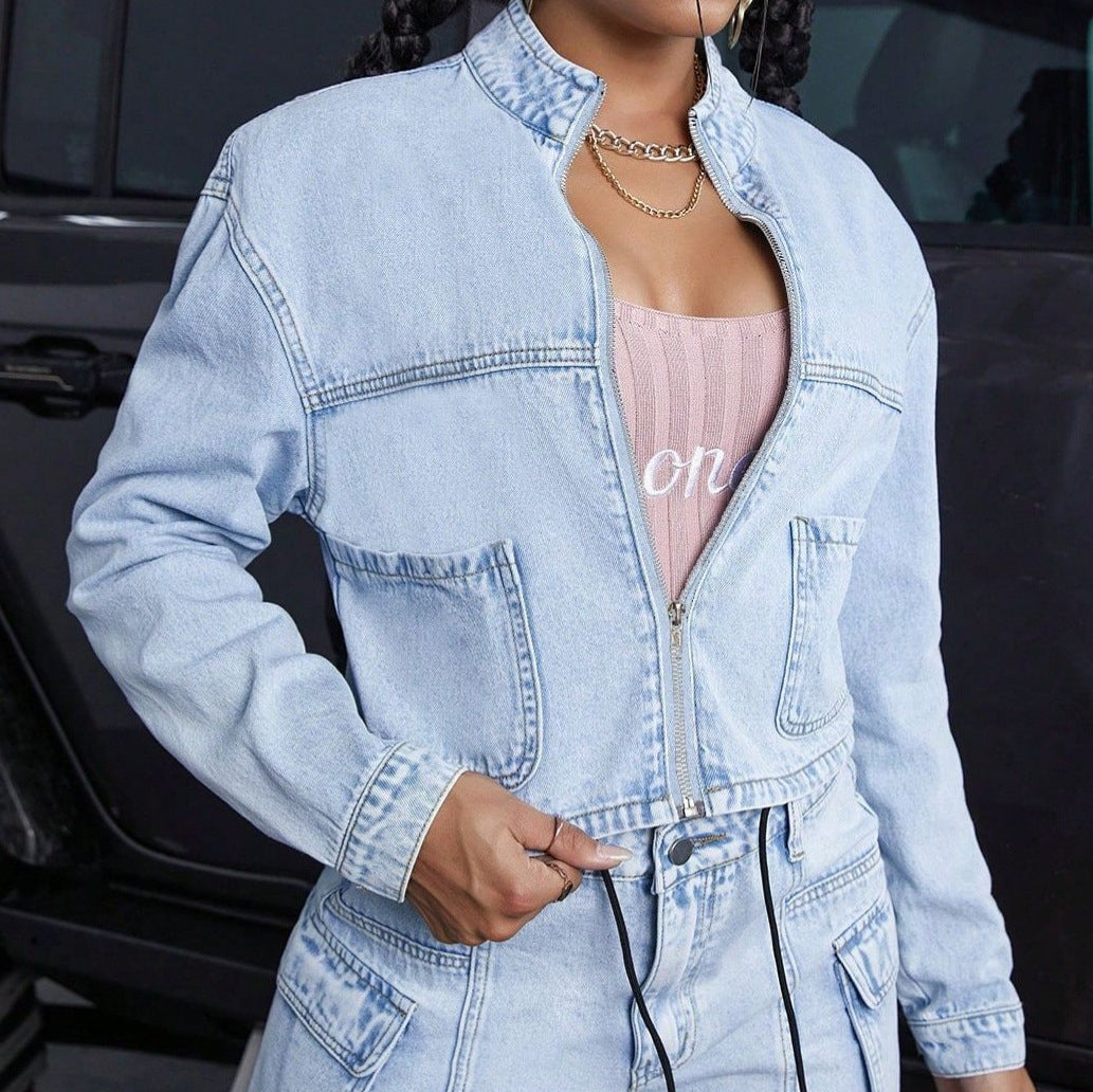 Women Cropped Denim Set consisting of short denim jacket and High-Waist Cargo Jeans Mune Fashion