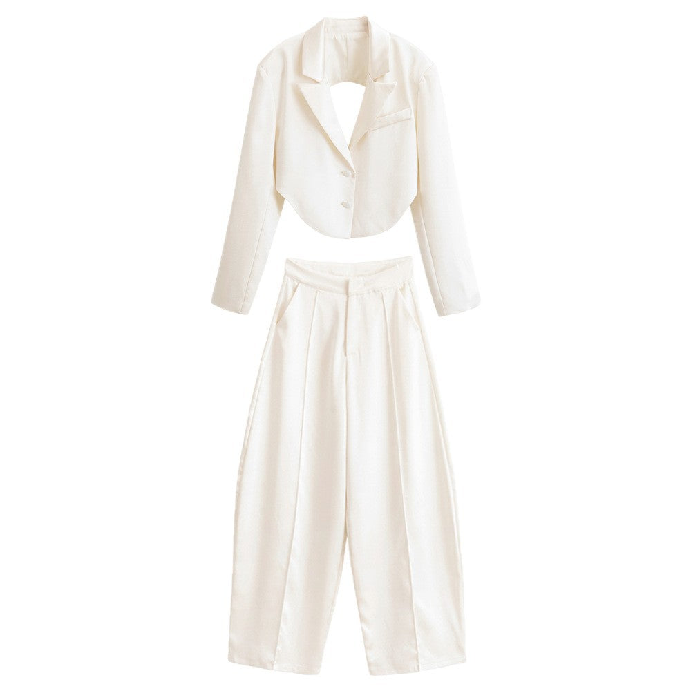 Ladies Cropped Short Blazer with Rounded Hem and Lapel Collar Mune Fashion