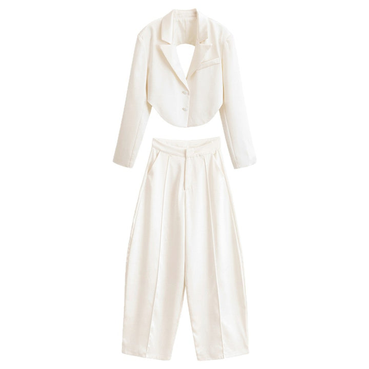 Ladies Cropped Short Blazer with Rounded Hem and Lapel Collar Mune Fashion