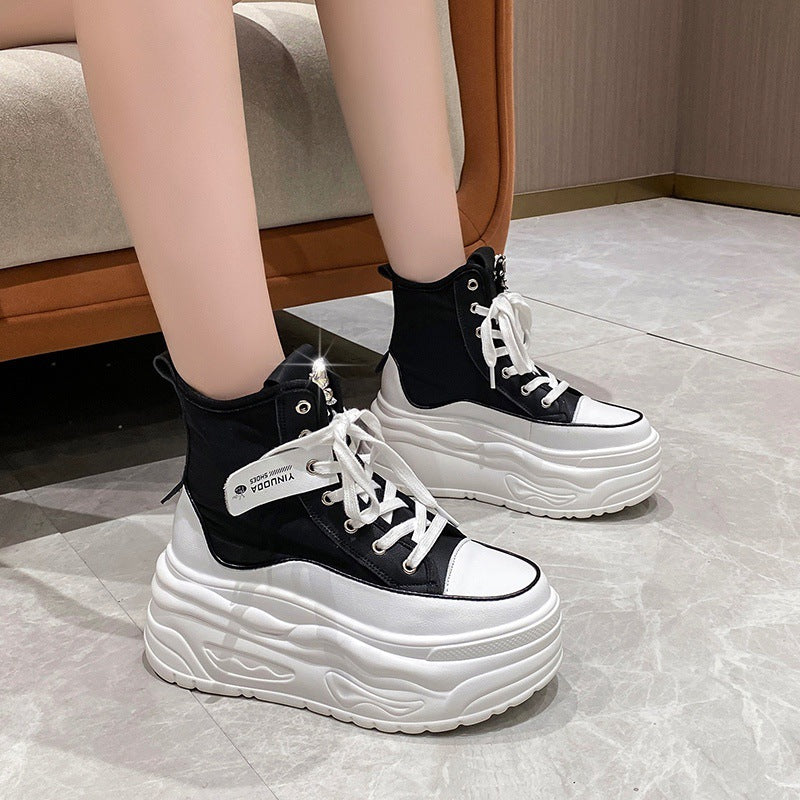 Ladies' platform sneakers with high shaft, lacing, and butterfly brooch Mune Fashion