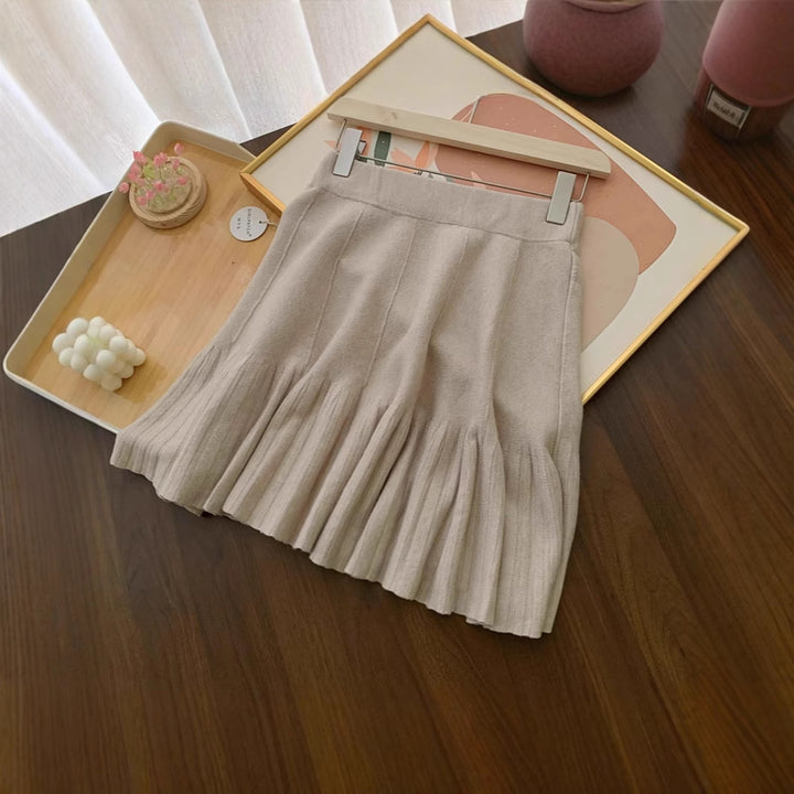 Women's Pleated Skirt made of high-quality knit Mune Fashion