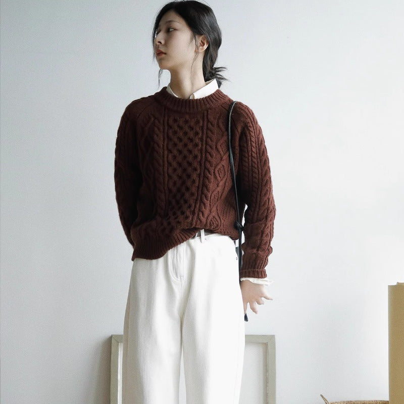 Women's Structured Cable Knit Sweater Made of Merino Blend with Ribbed Finishes and Boxy Fit Mune Fashion
