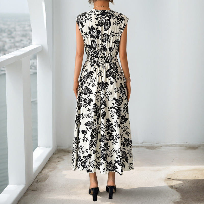 Women's Flowing Midi Dress with V-Neck, Gathered Waist and Jacquard Structure Mune Fashion