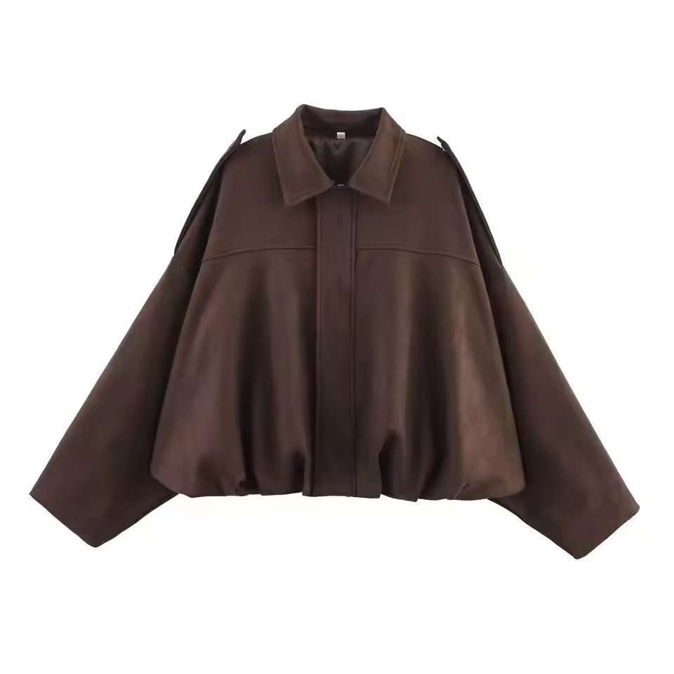 Women’s short jacket in oversized cut with balloon hem and shoulder flaps Drune