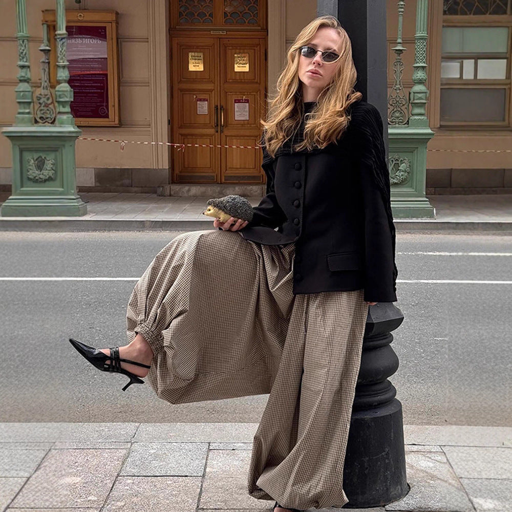 Women's Longline Wool Coat with Minimalist Button Placket, Structured Shoulder, and Classic Lapel Collar Mune Fashion