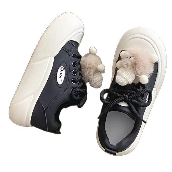 Women Sneakers with fashionable pom-pom applications and comfortable sole Mune Fashion