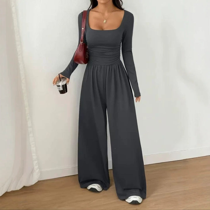 Women's jumpsuit with wide leg, square neckline and gathered waist area