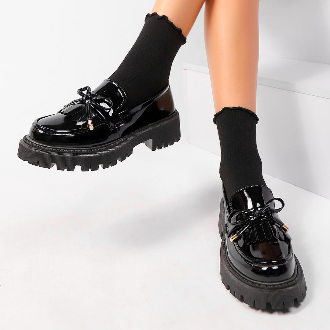Damen Loafer in Lacklederoptik mit massiver Profilsohle und Zierschleife Mune Fashion
