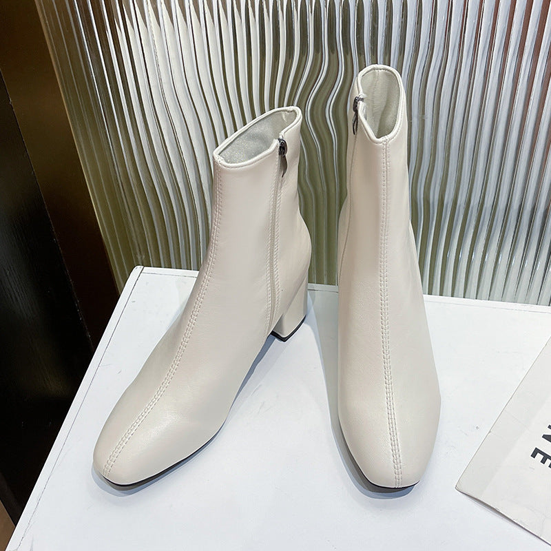 Ladies nan elegant ankle-high ankle boots in smooth leather look with mid-high block heel and subtle front seam Mune Fashion