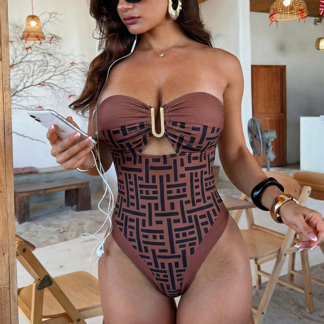 Ladies One-Sided Cut-Out Swimsuit with Decorative Buckle Mune Fashion