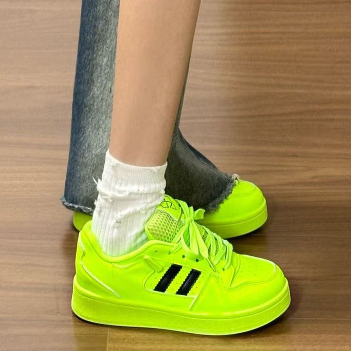 Ladies Trendy Sneakers with Reflective Accents and Cushioning Sole Mune Fashion