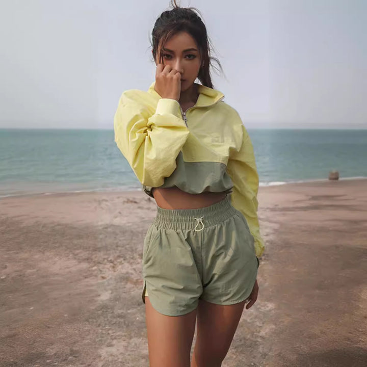 Women's sporty short training set with half zipper, drawstring and elastic running shorts Mune Fashion