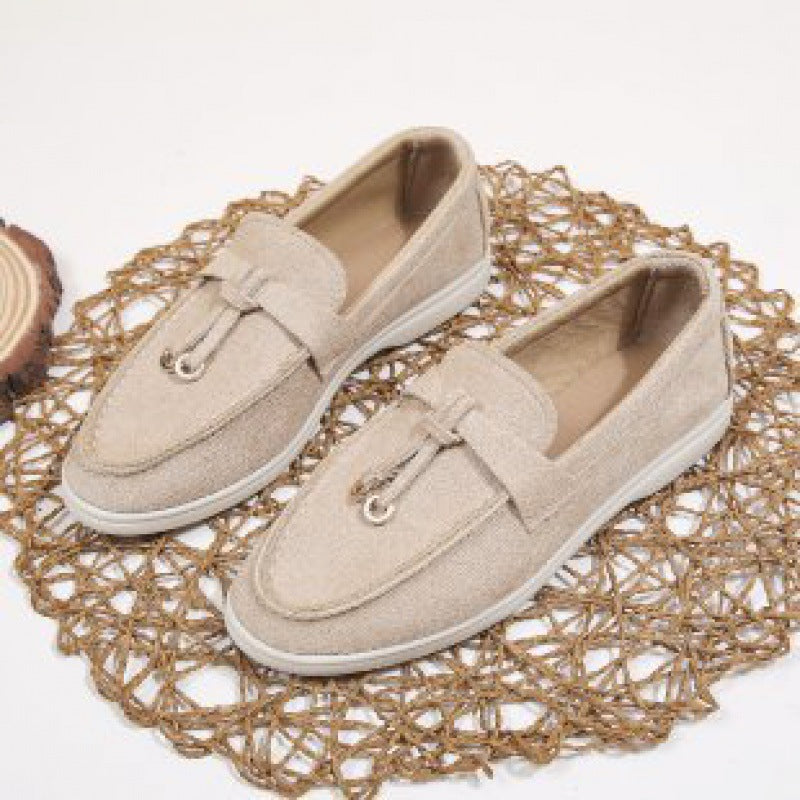 Women's comfortable Slip-On Loafer with decorative tassel trim and ergonomic rubber sole Mune Fashion