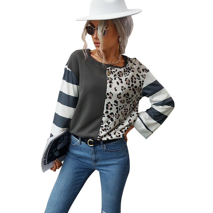 Women’s fine knit pullover with animal panel and contrasting block sleeves Mune Fashion