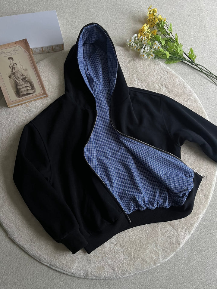 Ladies fashionable hoodie jacket with practical pockets Mune Fashion