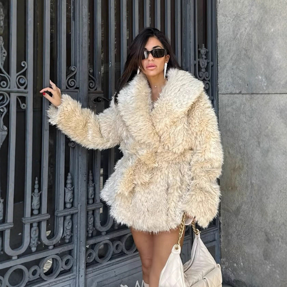 Women Short Cozy Faux Fur Coat with Waist Belt and Voluminous Shawl Collar Mune Fashion