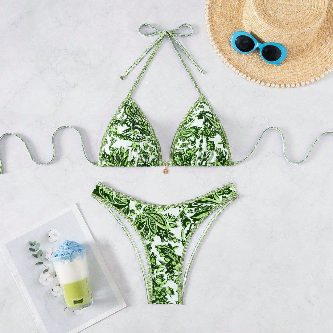 Women's triangle bikini with floral lace Mune Fashion