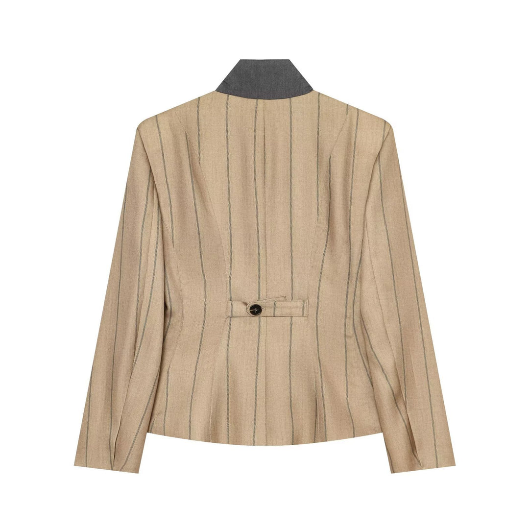 Women Tailored Short Blazer with Stand Collar and Vertical Pinstripe Look Mune Fashion