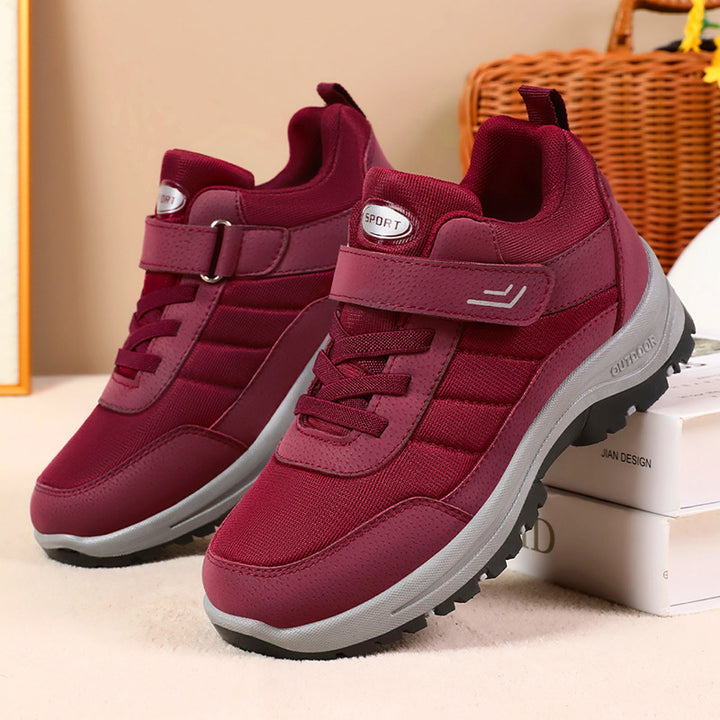 Men's multifunctional trekking walking sneakers with Velcro and lacing system, shock-absorbing EVA midsole, and deeply profiled trail sole Mune Fashion