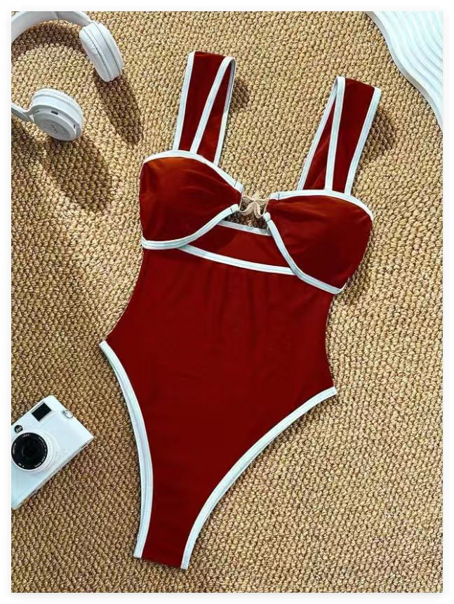 Women’s one-piece swimsuit with elegant cut and adjustable straps Mune Fashion