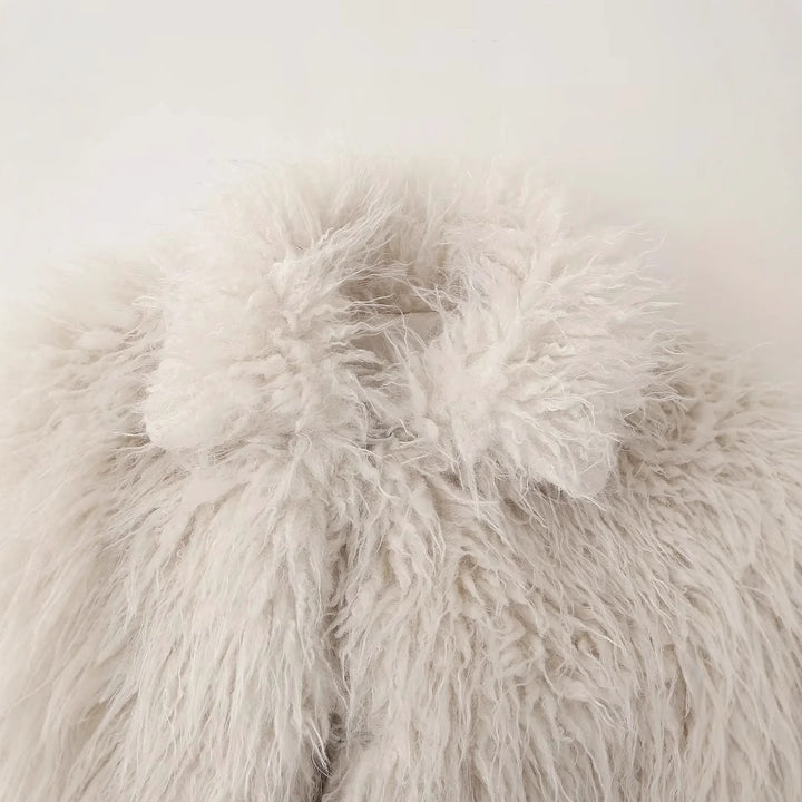Ladies short-cut faux fur jacket with long-pile shag look and shawl collar Mune Fashion