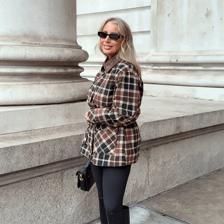 Women Checked Shacket with Waist Drawstring, Flap Pockets & Leather-Look Collar Mune Fashion