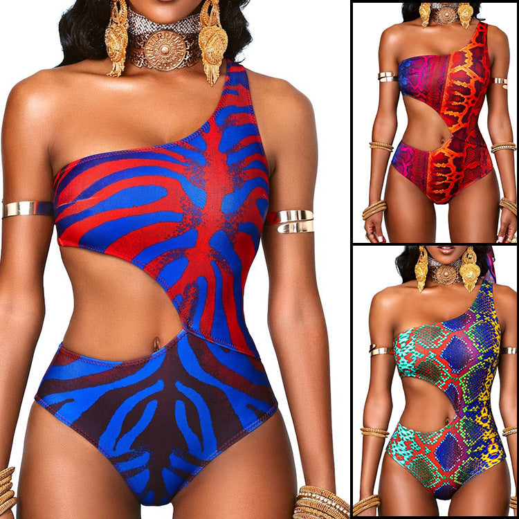 Women's Asymmetric Cut-Out Swimsuit Mune Fashion