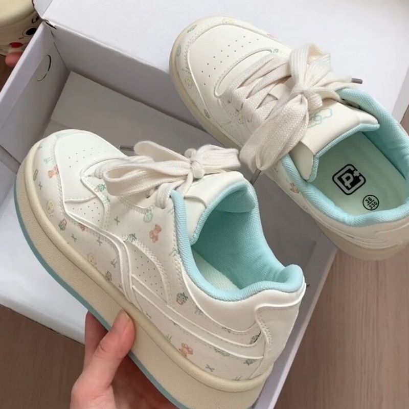 Women's Comfortable Leisure Sneakers with Floral Design Mune Fashion