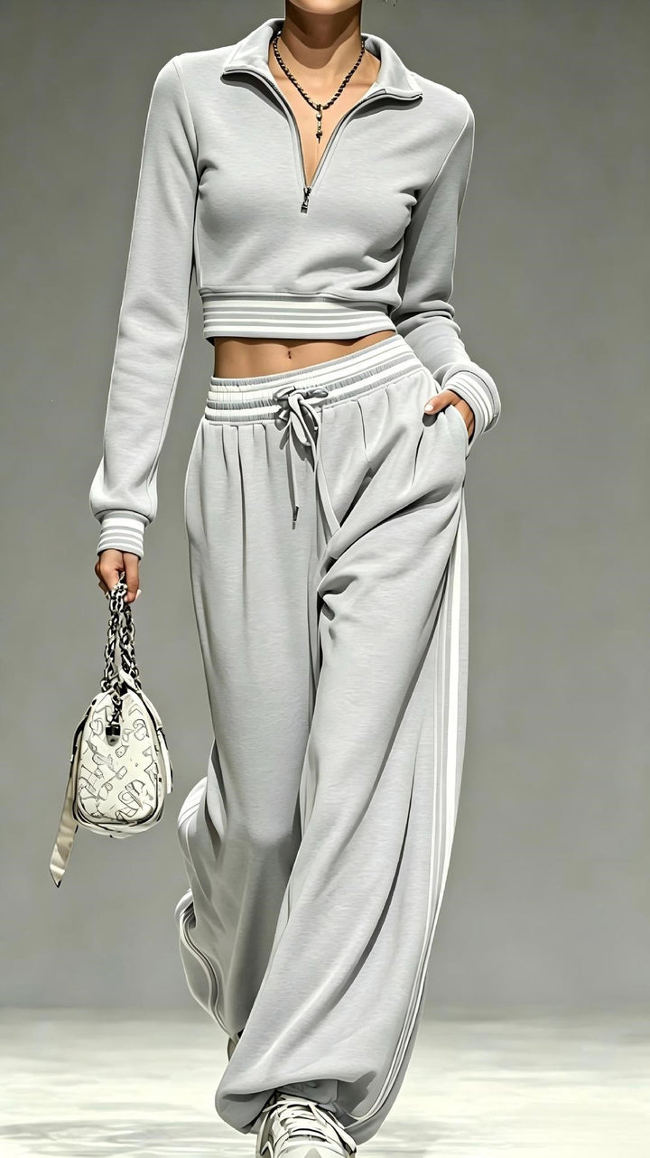 Women Cropped Training Set with Half Zipper Collar and Wide Pleated Jogger Mune Fashion