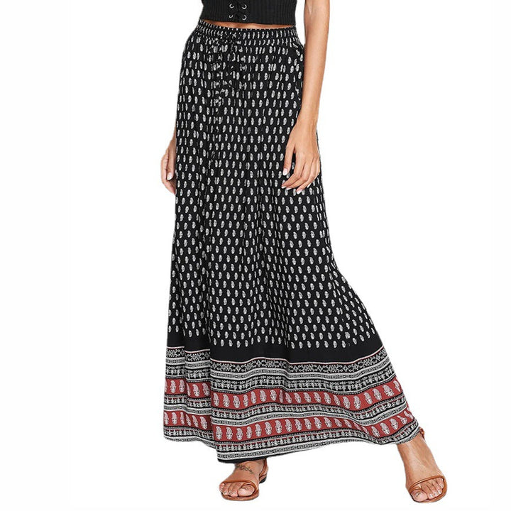 Women’s maxi skirt with elastic waistband and side pockets in boho pattern Mune Fashion