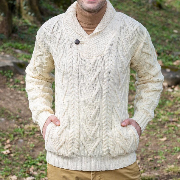 Men's Knitted Pullover with Classic Collar and Textured Pattern Mune