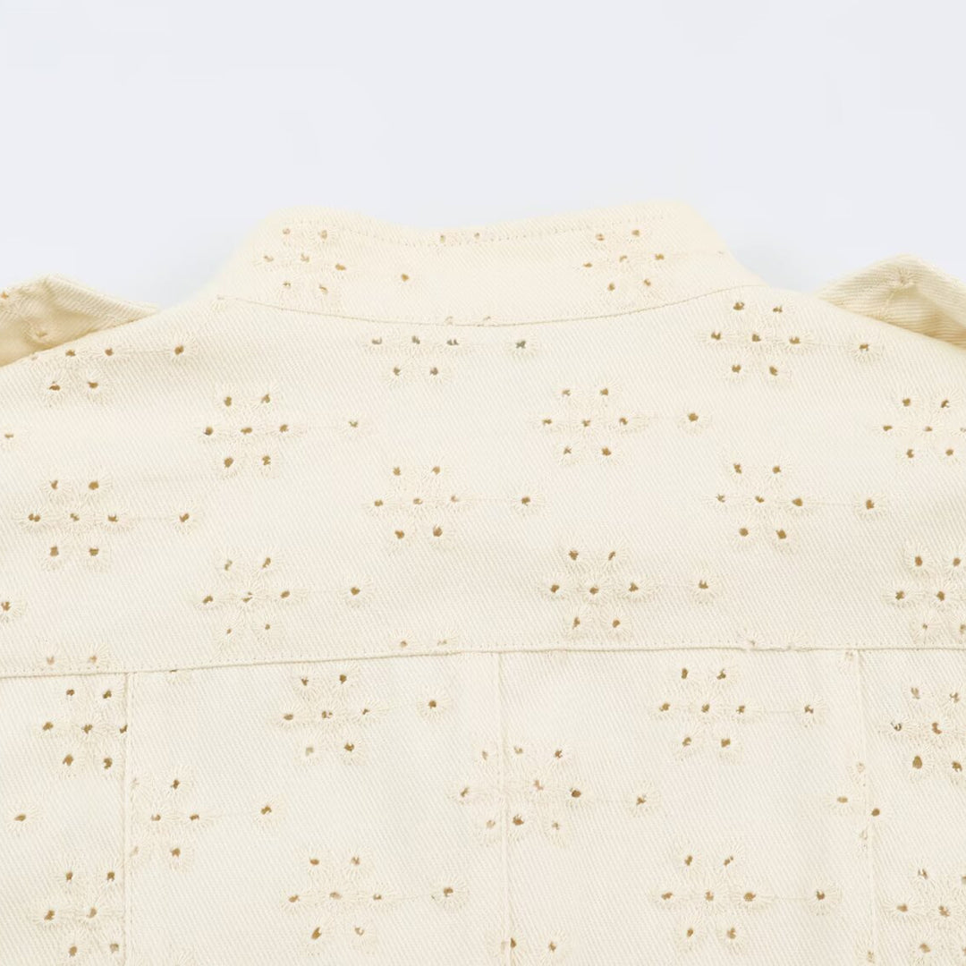 Ladies short jacket made of broderie anglaise with stand-up collar and patch pockets Mune Fashion
