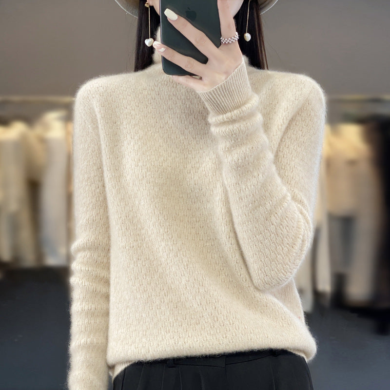 Women's soft fine-knit mock neck sweater with fluffy mohair look, delicate honeycomb structure and casual oversized fit Mune Fashion