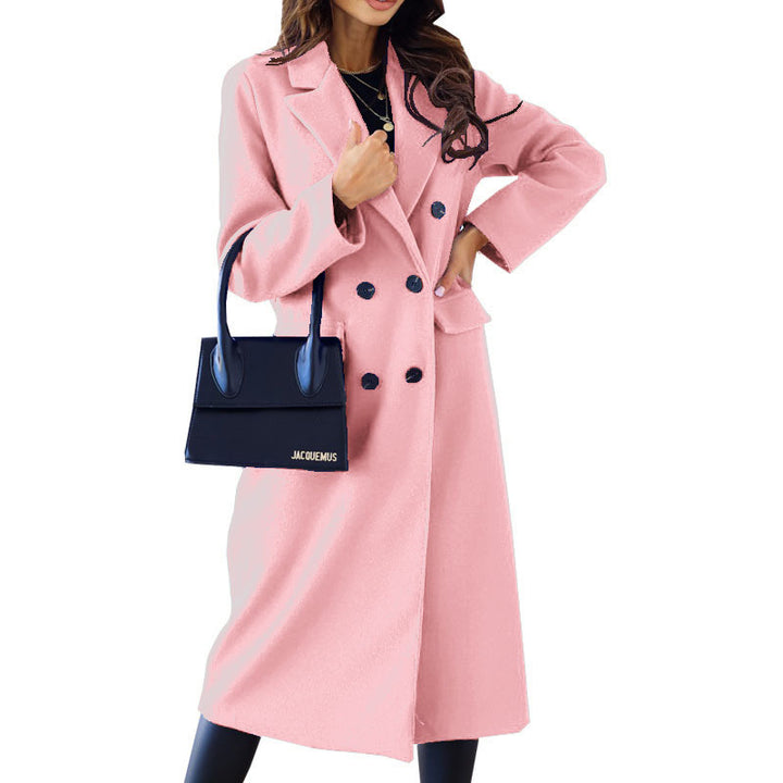 Women's double-breasted wool blend coat with fitted silhouette, notched collar and patch pockets Mune Fashion