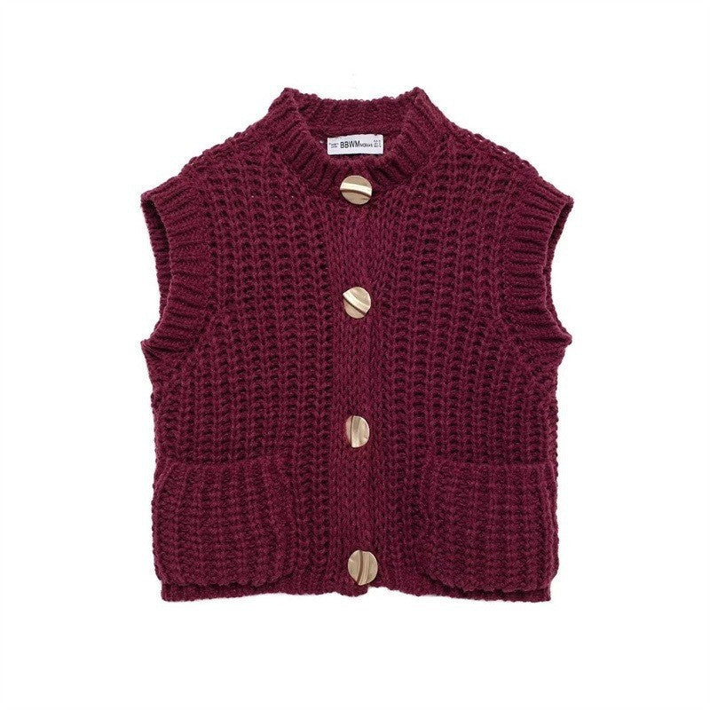 Women's chunky knit wool boxy vest with decorative buttons and side pockets Mune Fashion