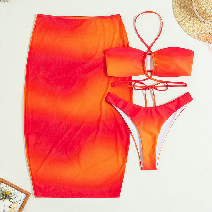 Ladies set with fashionable bandeau top and off-shoulder maxi skirt Mune Fashion
