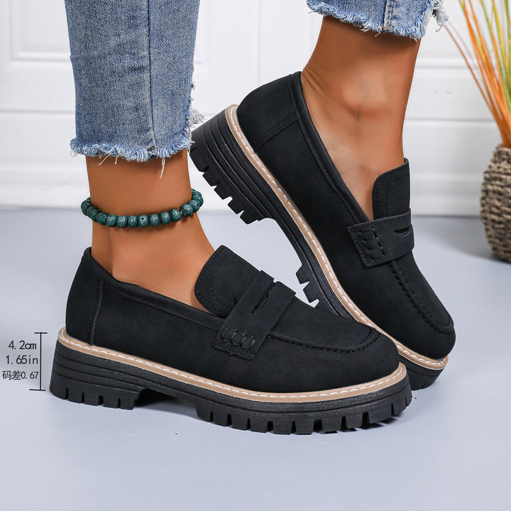 Women Chunky Loafer with thick profile sole and faux suede upper material Mune Fashion