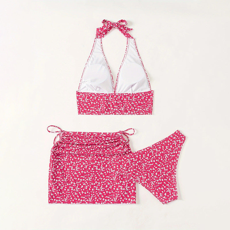 Women's bikini set with floral halter neck design Mune Fashion