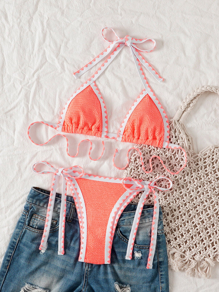 Women's triangle bikini with playful ties and fine texture Mune Fashion