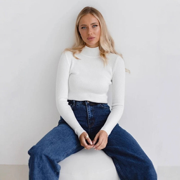 Women's Short-Cut Ribbed Turtleneck Sweater with Fitted Cut Mune Fashion